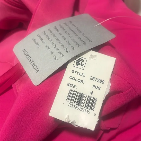 NWT MARINA Scuba Crepe Fashion Jumpsuit in Fuschia Size 4 - Picture 3 of 4